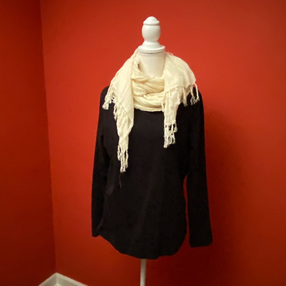 Scarf - Picture 4 of 5